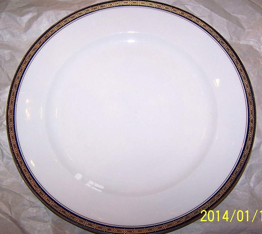 LNT392 Dinner Plate by Lanternier-1