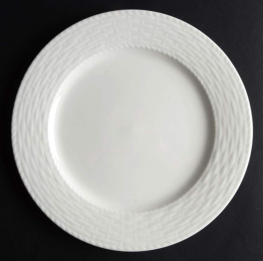 LIQ14 Dinner Plate by Livingquarters-1