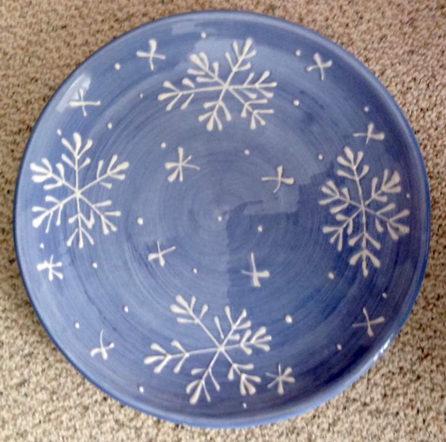 LIQ15 Dinner Plate by Livingquarters-1