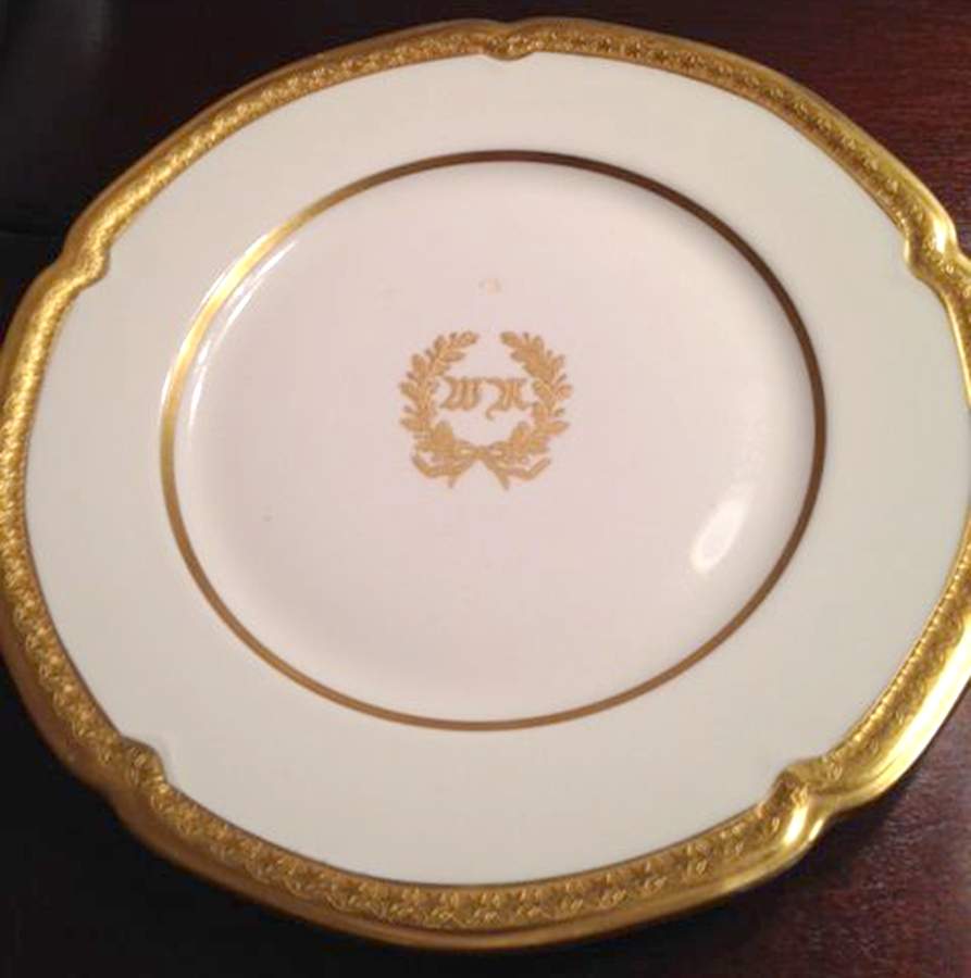 Waldorf Astoria Dinner Plate by Sterling China (USA)-1