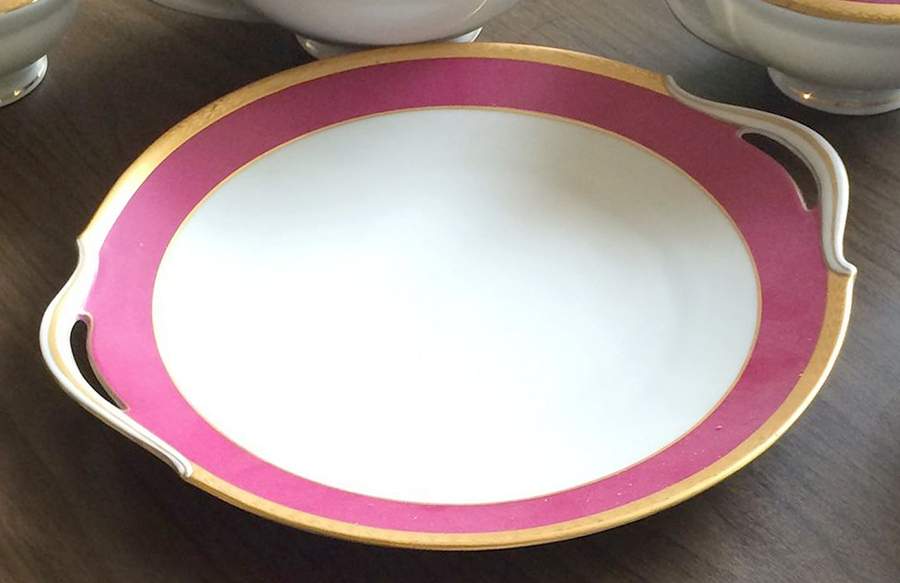 LNT402 Handled Cake Plate by Lanternier-1