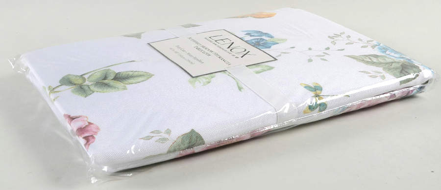 Butterfly Meadow Hydrangea 60" X 102" Oblong Tablecloth by Lenox-1