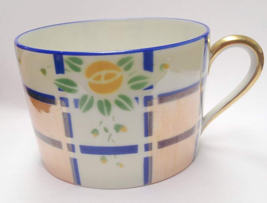LEG122 Flat Cup by F Legrand & Cie-1
