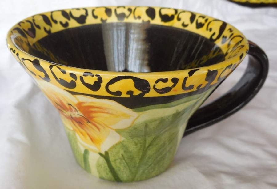 LGA139 Flat Cup by Laurie Gates-1