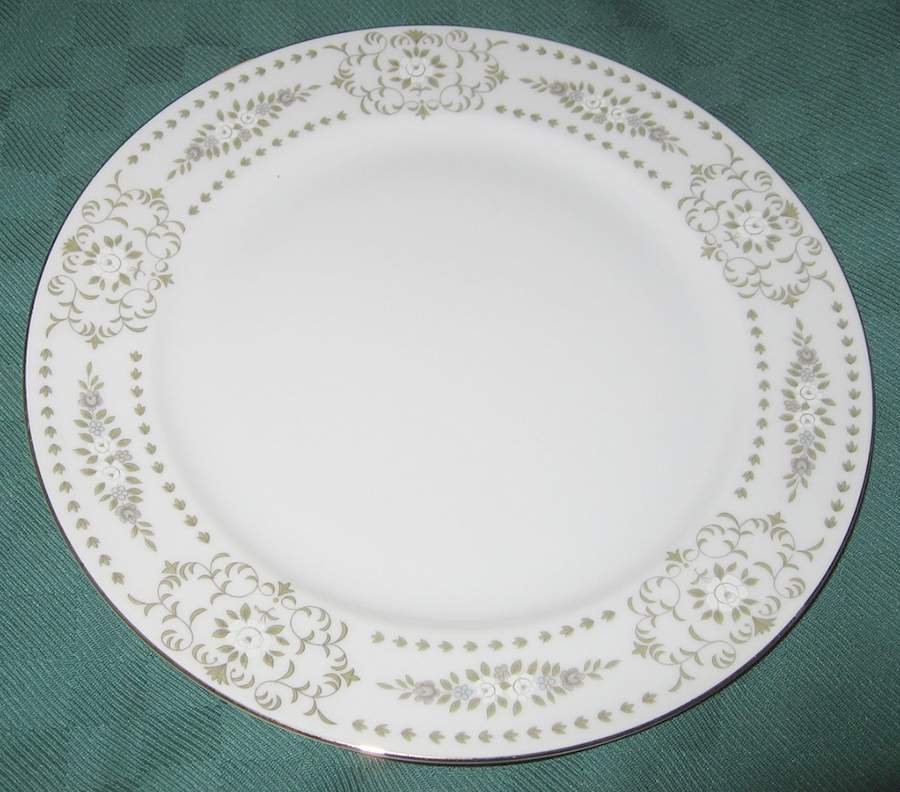 Biscayne Dinner Plate by Linden-1
