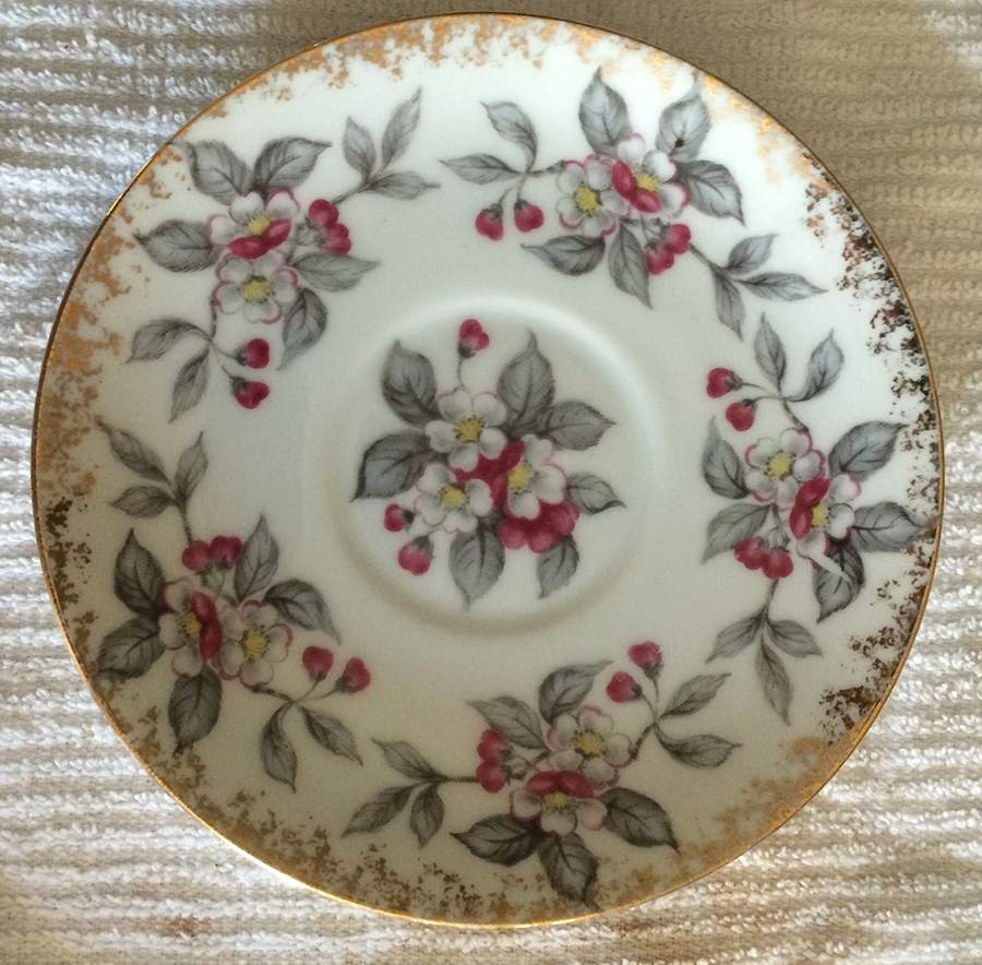 LEF113 Saucer by Lefton-1