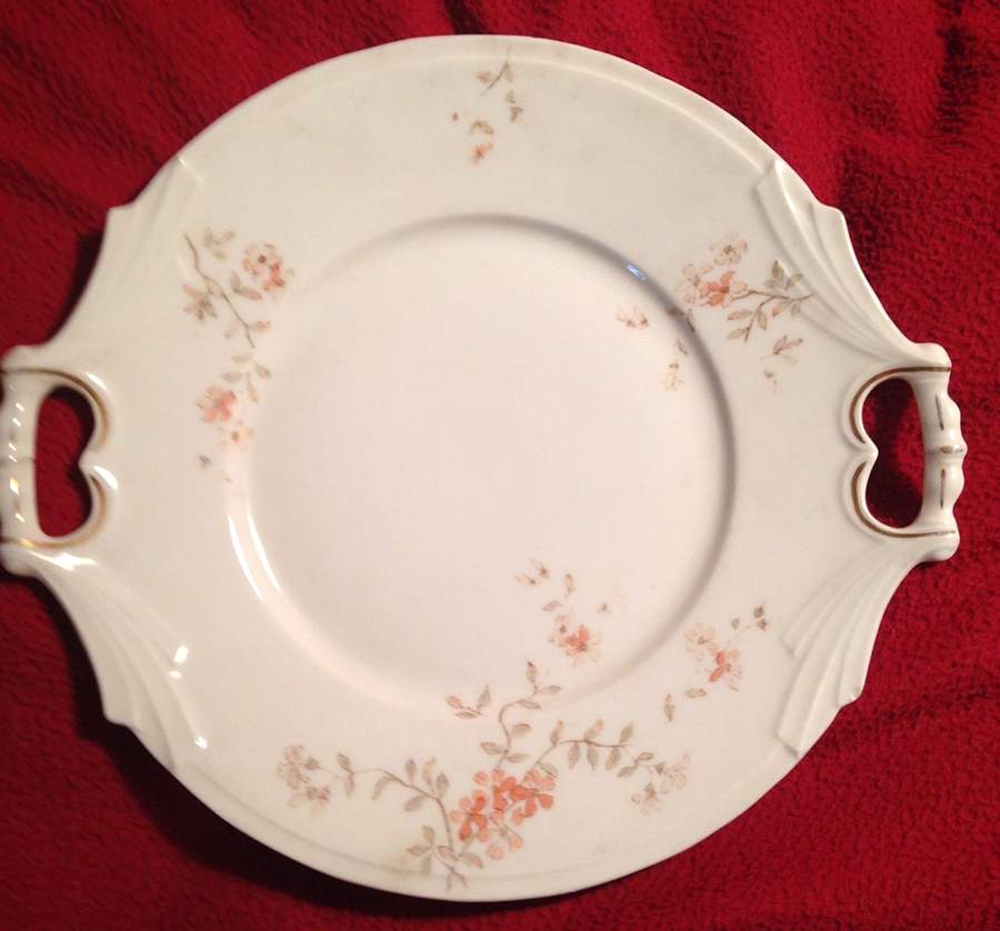 LNT417 Handled Cake Plate by Lanternier-1