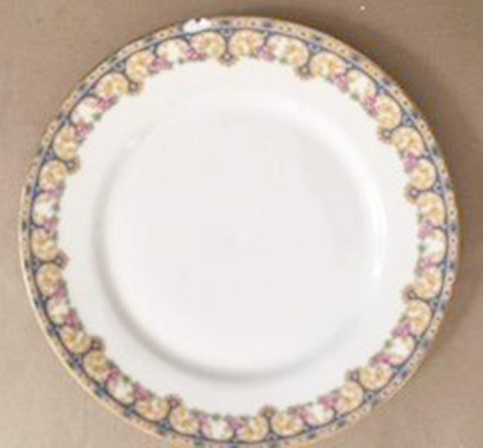 CR01 Dinner Plate by Chateau Royal-1