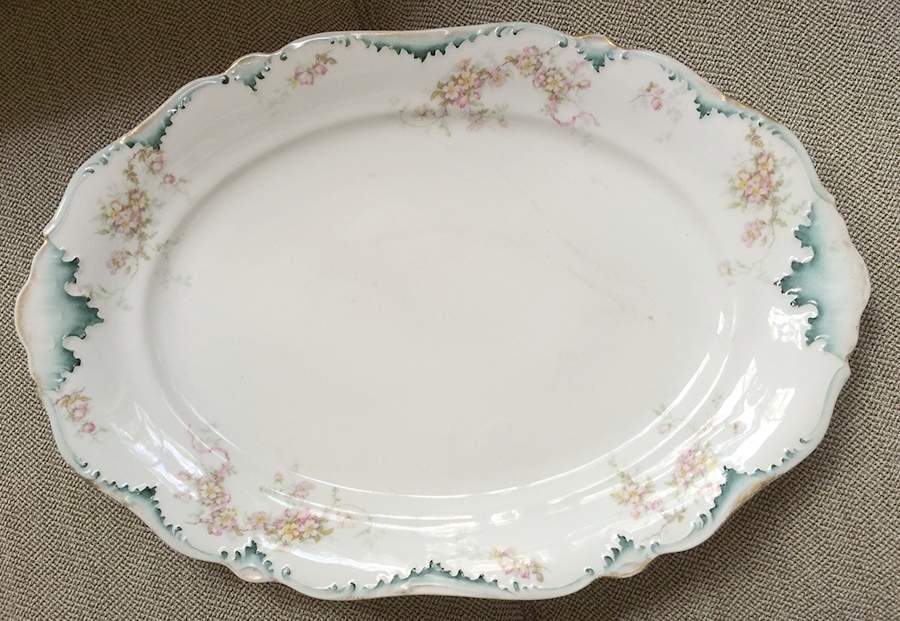 LNT420 16" Oval Serving Platter by Lanternier-1