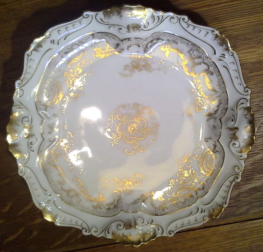 LNT421 Handled Cake Plate by Lanternier-1