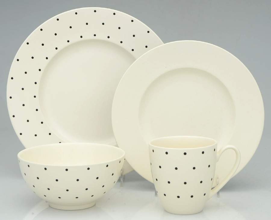Larabee Dot Cream 4 Piece Set by Lenox-1