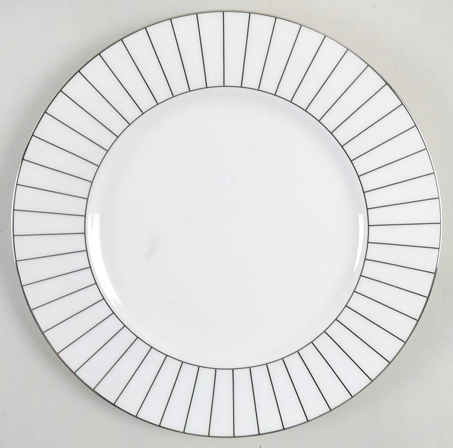 Platinum Onyx Accent Luncheon Plate by Lenox-1