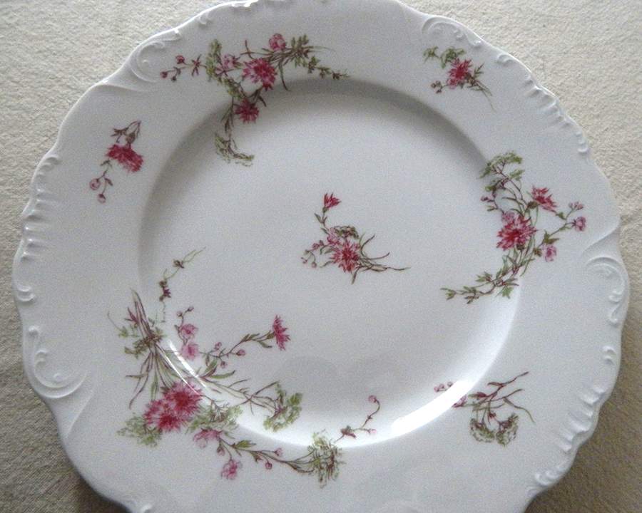LIM694 Dinner Plate by Limoges-French-1