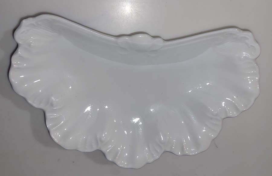 LNT425 Bone Dish by Lanternier-1