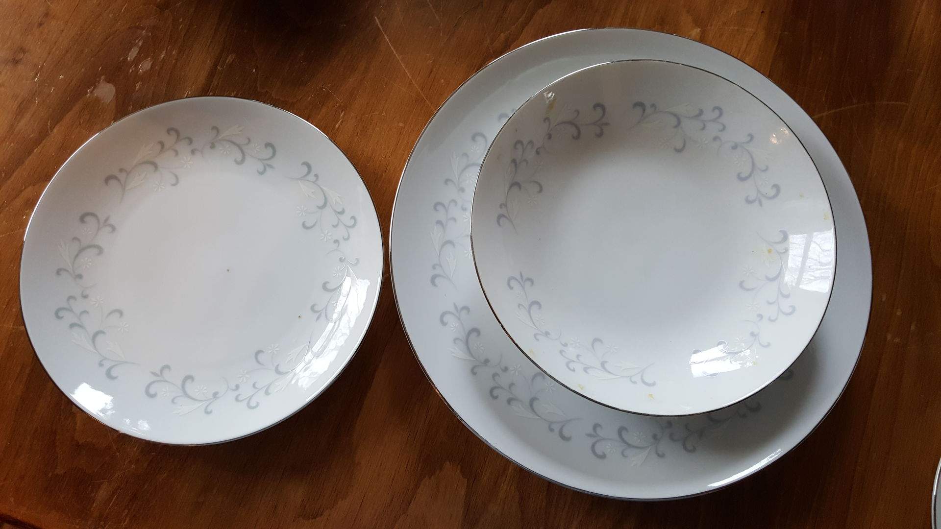 Rondo Dinner Plate by Linden-1