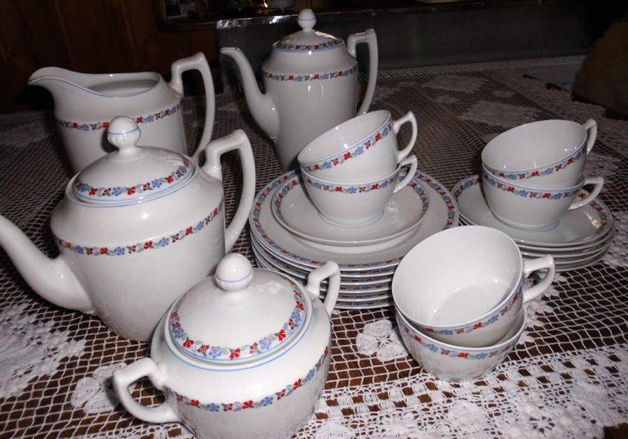 LAG48 Coffee Pot & Lid by Langenthal-1