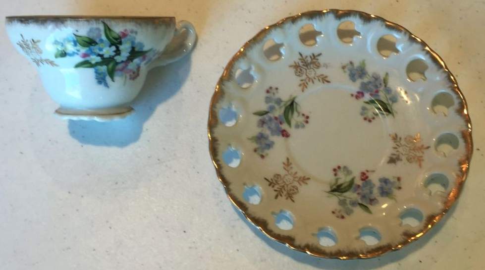 20335 Footed Cup & Saucer Set by Lefton-1