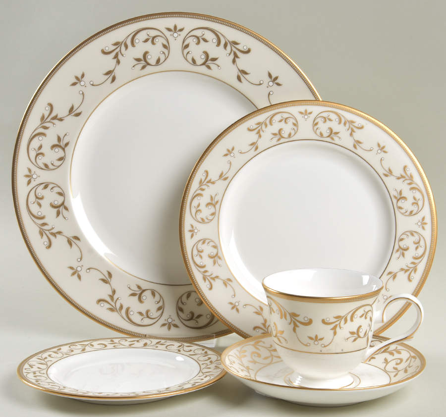 Opal Innocence Gold 5 Piece Place Setting by Lenox-1