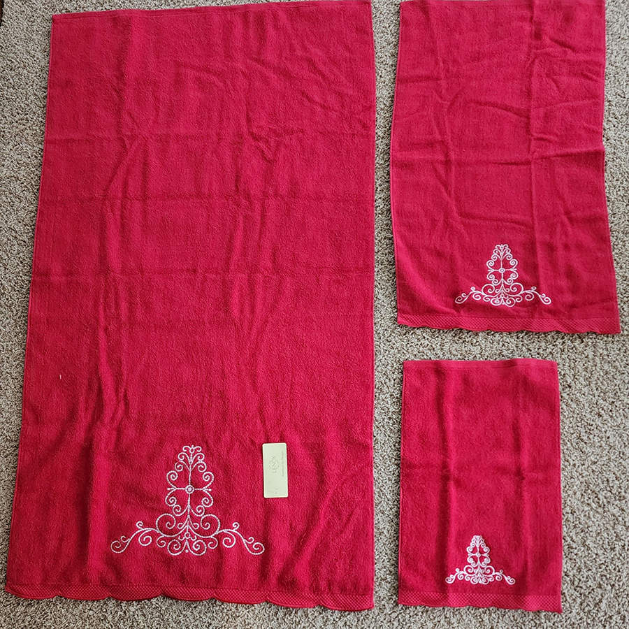 French Perle Groove Cherry Cloth Hand Towel by Lenox-1