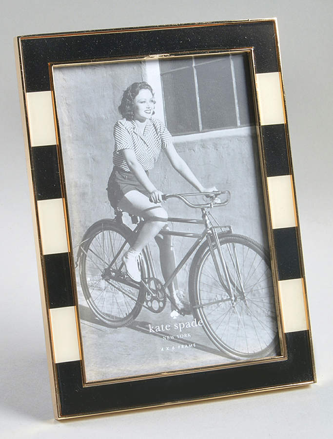 Everdone Lane Frame-Holds 4" X 6" by Lenox-1