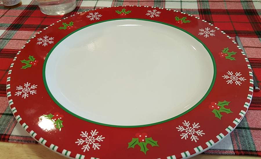 LIQ18 Dinner Plate by Livingquarters-1