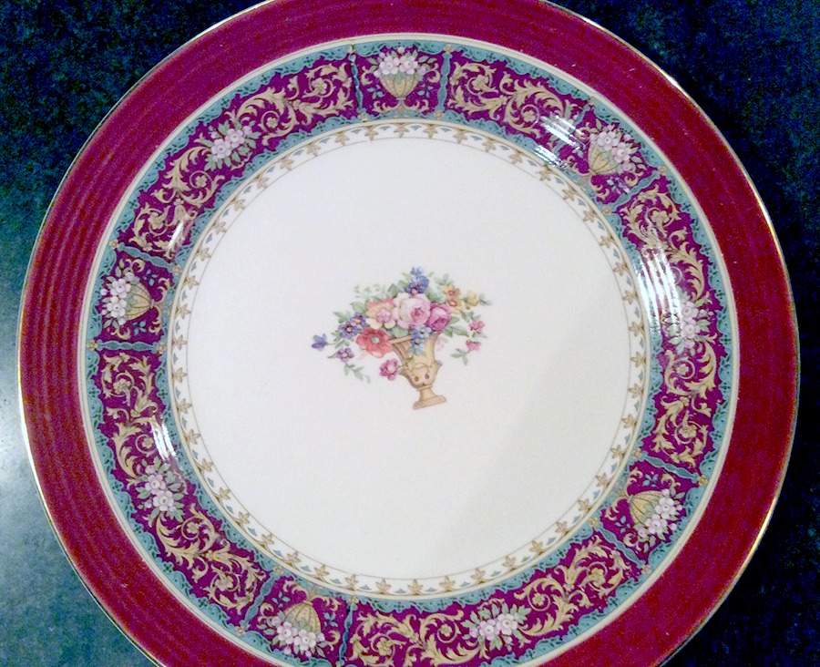 LIA163 Dinner Plate by Limoges-American-1