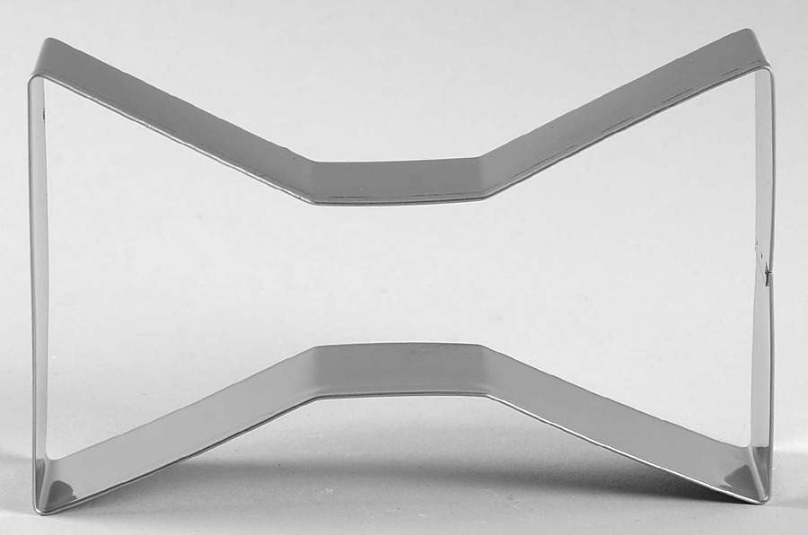 Deco Dot Black Metal Cookie Cutter by Lenox-1