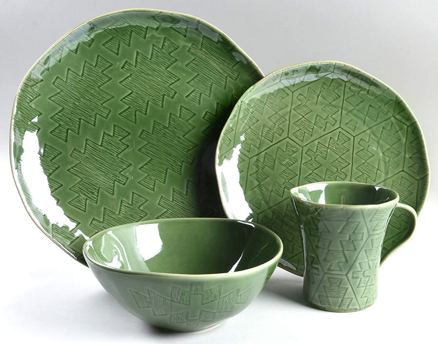 Desert Flora Verde 4 Piece Place Setting by Lenox-1