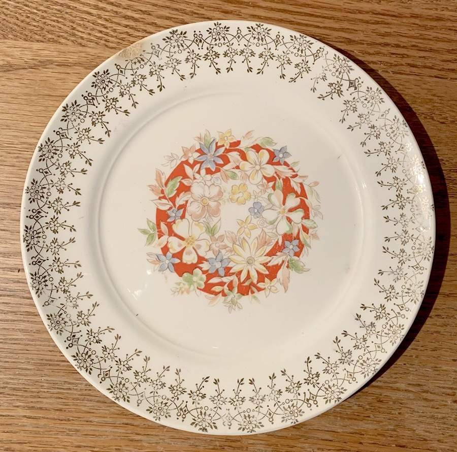 Lamour (Tudor Gold) Dinner Plate by Limoges-American-1