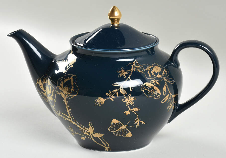 Sprig and Vine Teapot & Lid by Lenox-1
