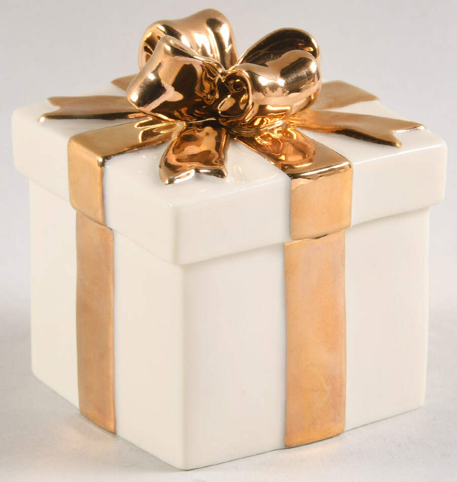 Gold Club Gift Box & Lid by Lenox-1