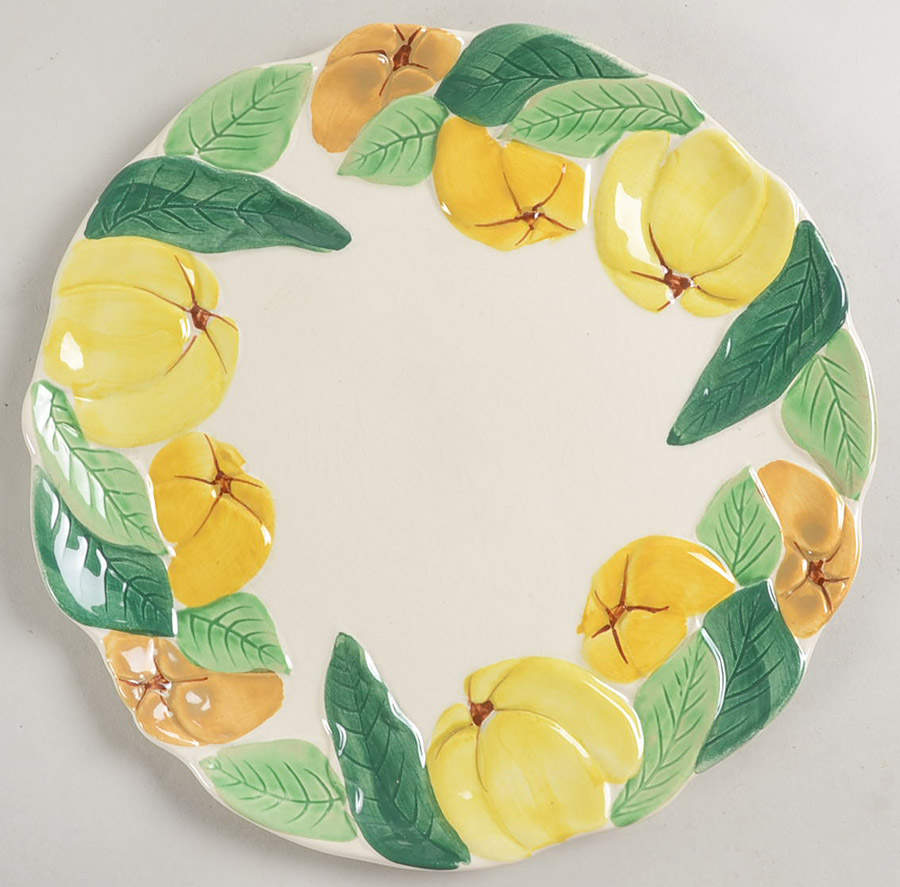 LON28 Luncheon Plate by Longchamp-1