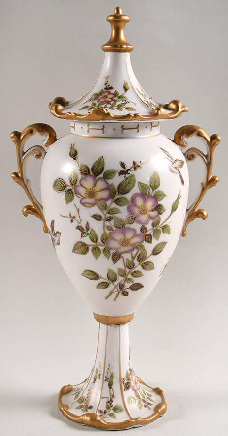 7042 Footed Urn with Lid by Lenwile-Ardalt-1