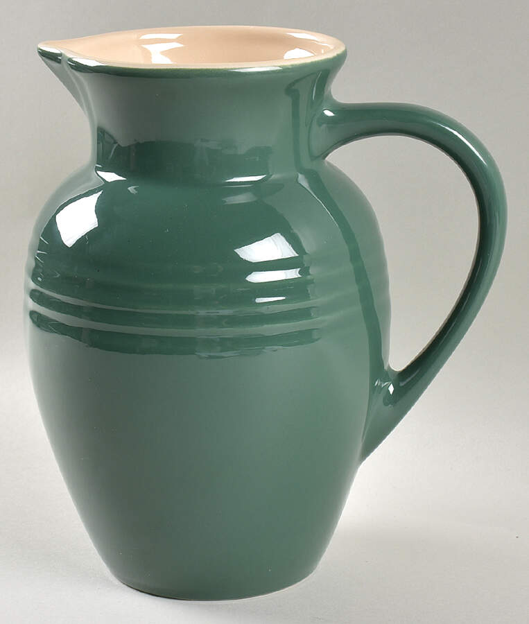 Dark Green 80 Oz Pitcher by Le Creuset-1