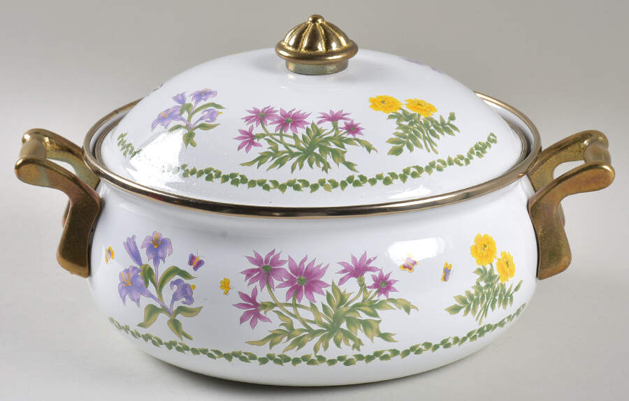 LIW2 2.5 Quart Metal Round Covered Casserole by Lincoware-1