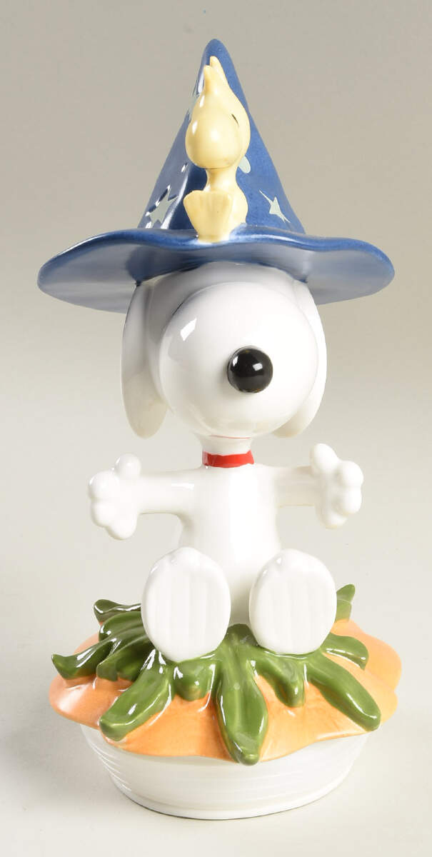 Snoopy the Great Pumpkin Lid for Figural Candy Jar by Lenox-1