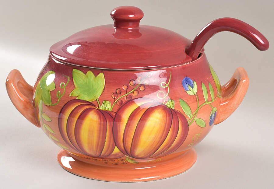 LGA170 Tureen & Lid w/Ladle by Laurie Gates-1