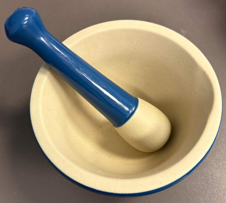 Light Blue Pestle and Mortar by Le Creuset-1