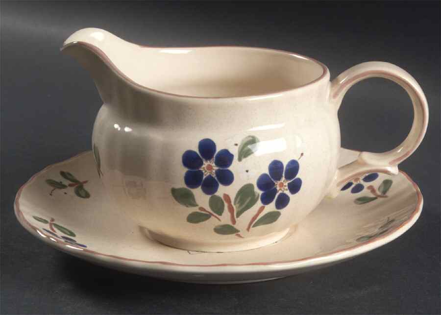 Villa Capri Gravy Boat & Underplate by Mikasa-1