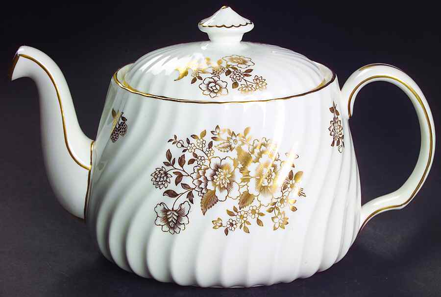 Audley Teapot & Lid by Minton-1