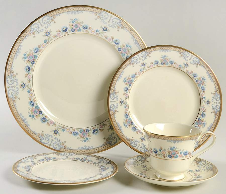 Avonlea 5 Piece Place Setting by Minton-1