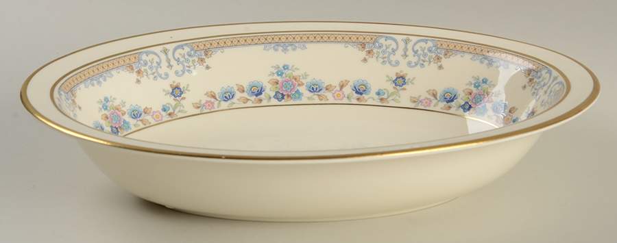 Avonlea 10" Oval Vegetable Bowl by Minton-1