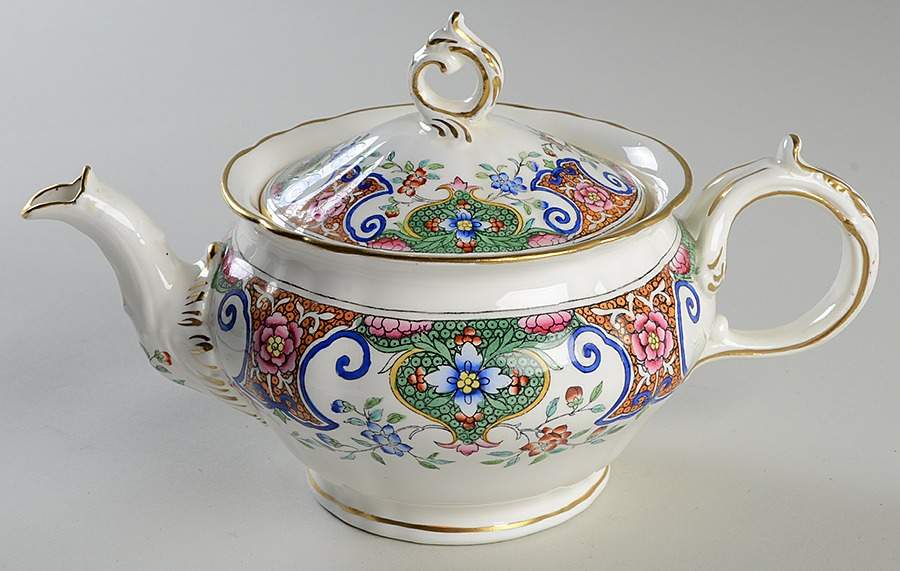 B157 (Gold Trim) Mini Teapot & Lid by Minton-1