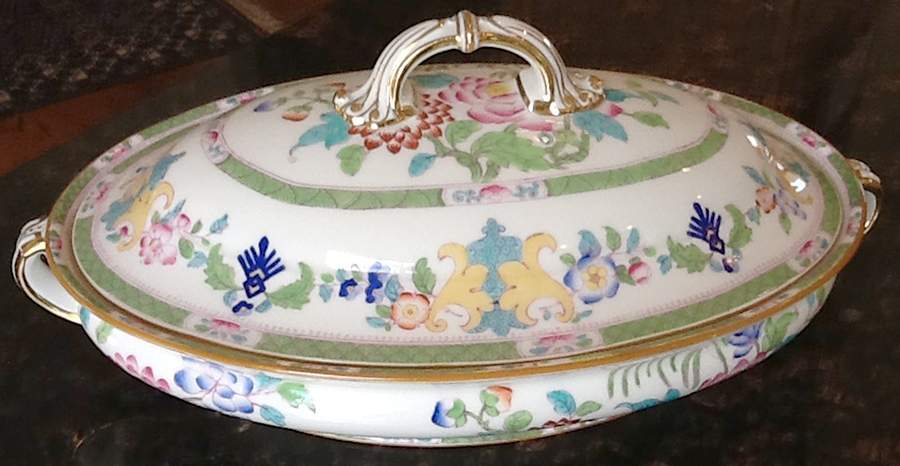 B796 (Smooth) Oval Covered Vegetable by Minton-1