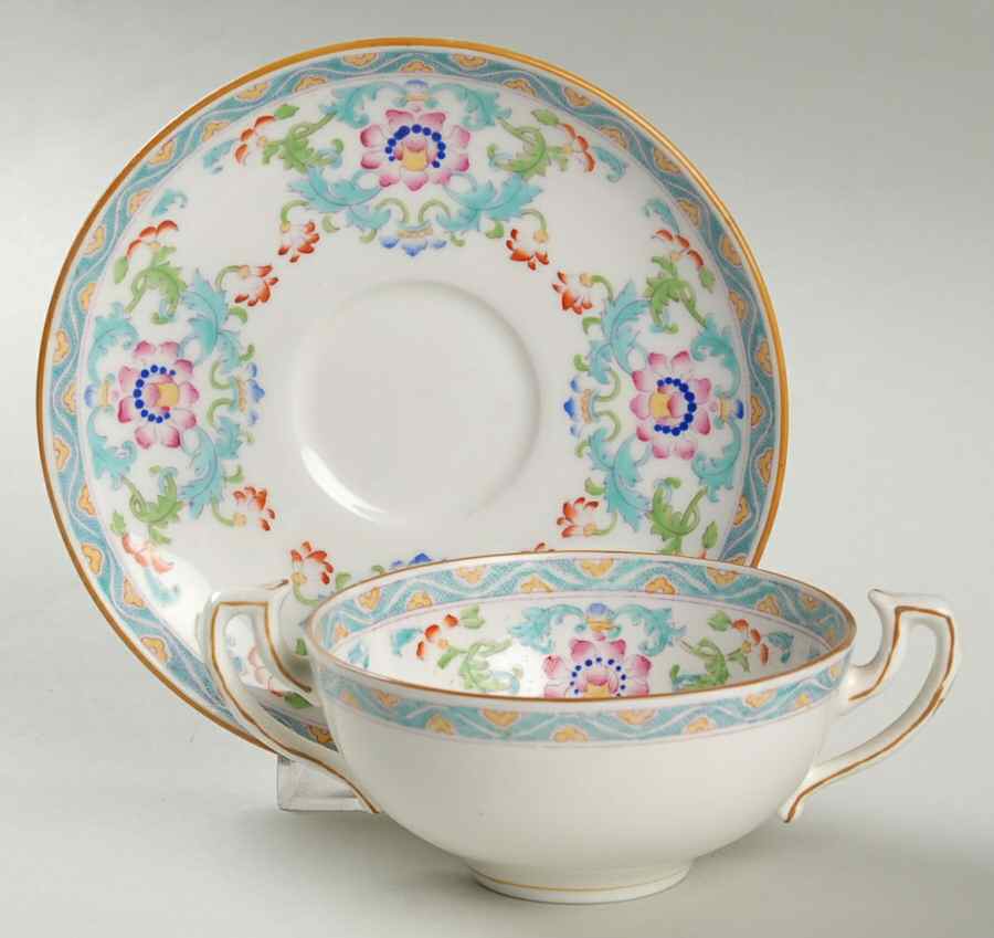 B833 Footed Bouillon Cup & Saucer by Minton-1