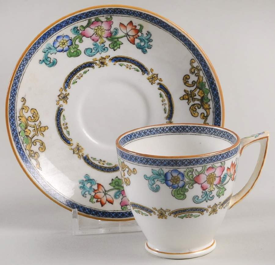 B898 (Smooth Edge) Footed Demitasse Cup & Saucer Set by Minton-1