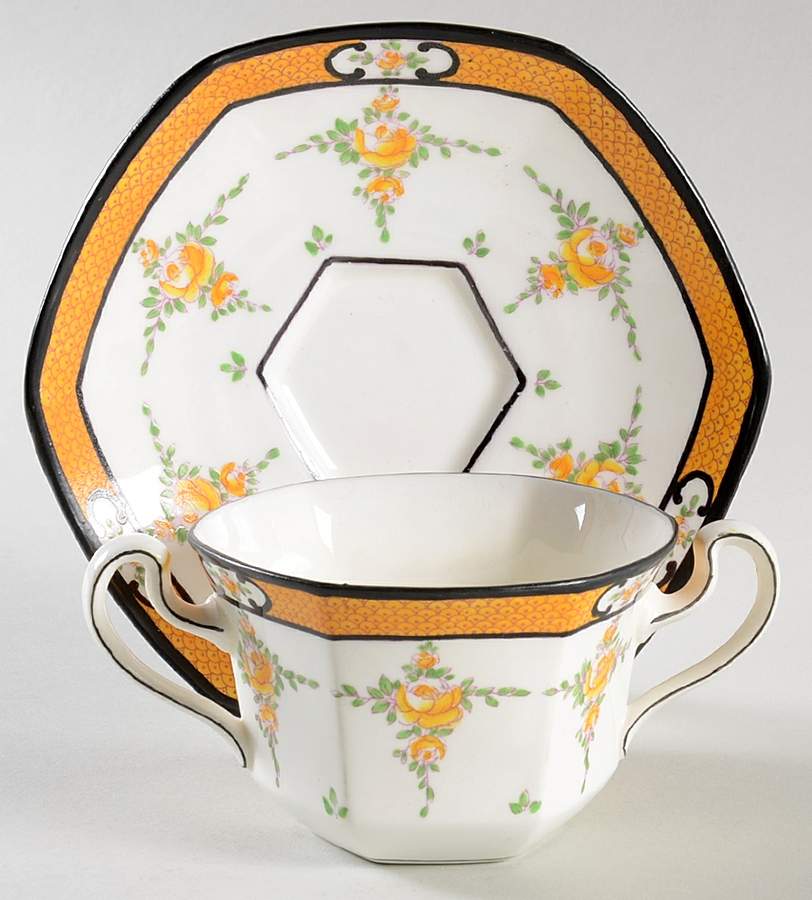 B930 Flat Bouillon Cup & Saucer by Minton-1