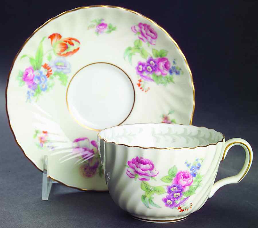 Bala Flat Cup & Saucer Set by Minton-1
