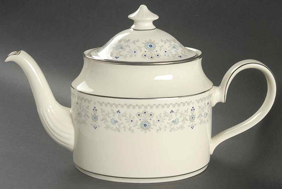 Beaumaris Teapot & Lid by Minton-1