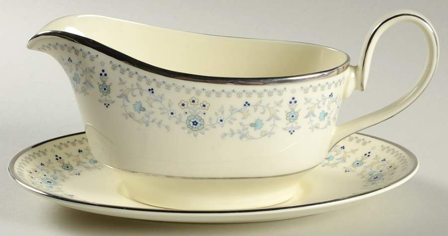 Beaumaris Gravy Boat & Underplate by Minton-1